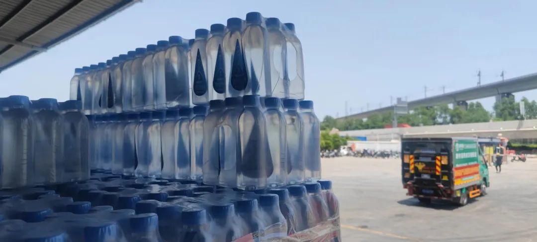 康來福捐贈的物資 康來福捐贈的物資