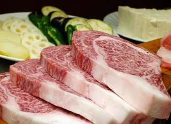 新鮮的雪花牛肉 新鮮的雪花牛肉