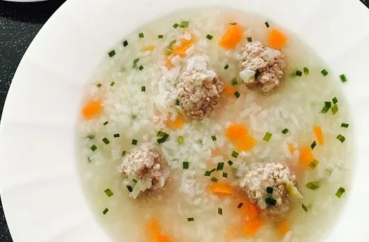 肉丸湯泡飯 肉丸湯泡飯